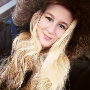 Melanie de Vries